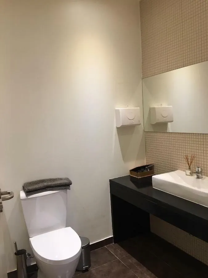 Hotel Happy At Chiado Lisbona