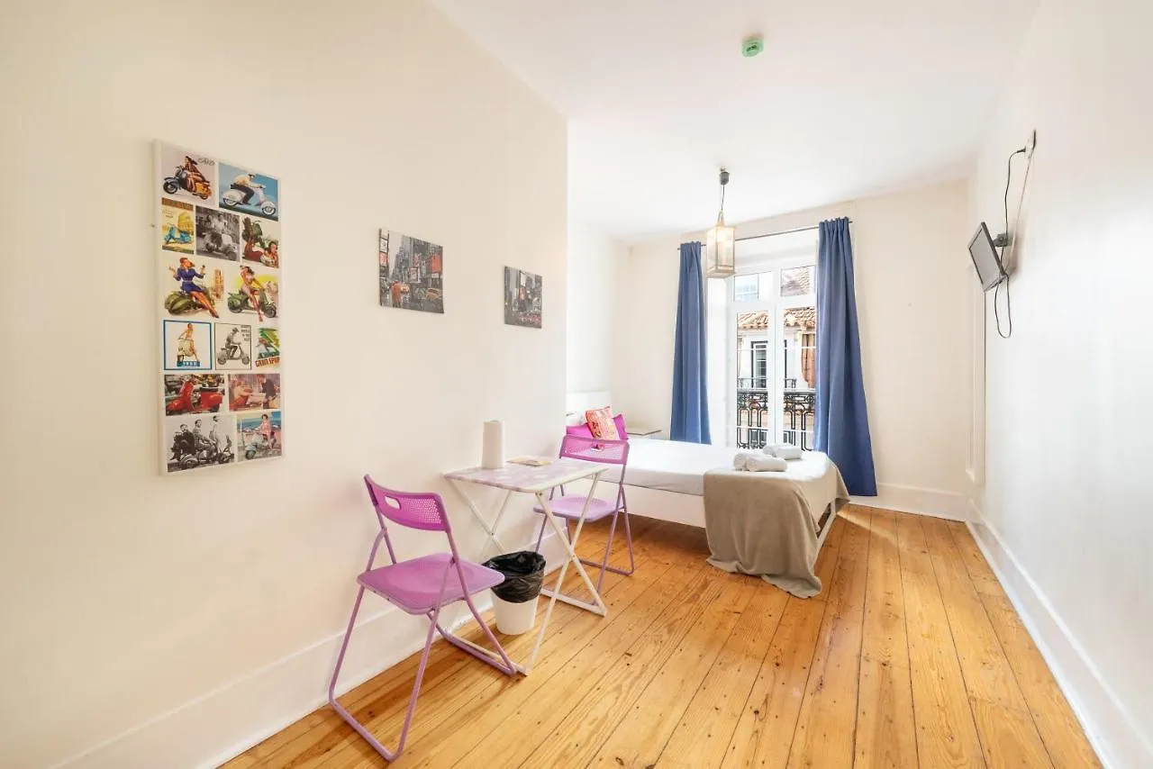 Hotel Happy At Chiado Lisbona